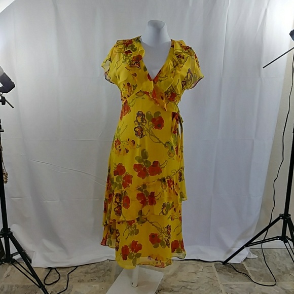 Sundance Silk. Wrap Dress Size 8. - Picture 5 of 7